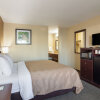 Отель Quality Inn And Suites Vancouver, фото 48