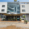 Отель Sky Lark Inn, фото 1