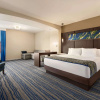 Отель La Quinta Inn & Suites by Wyndham Orlando - IDrive Theme Parks, фото 20