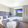 Отель ZEN88 ESPLANADE - 3BR Luxury Suite Apt, фото 2