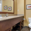 Отель Comfort Suites Louisville Airport, фото 8