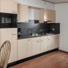 Отель Cosy Chalet With Combi-microwave, Next to a Nature Reserve, фото 4
