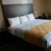 Отель Scottish Inns & Suites, фото 40