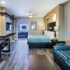 Отель Econo Lodge Inn & Suites Houston NW-Cy-Fair, фото 31