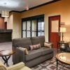 Отель Red Roof Inn & Suites Sulphur Springs, фото 2
