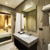 Отель J7 Plaza Hotel, фото 5