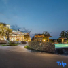 Отель Mountain trips to the AutumnVilla (Anji Zhejiang North Grand Canyon Branch), фото 1