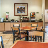 Отель Comfort Inn & Suites Midtown, фото 28