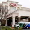 Отель Hampton Inn & Suites Atlanta Airport West/Camp Creek Pkwy в Ист-Пойнт