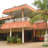 Отель Sea Breeze Beach Resort, фото 1