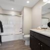 Отель 539 Bay St. Lake View Condo Unit 202W, фото 20