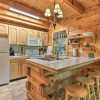 Отель Cabin w/ Hot Tub + Deck, 3 Mi to Pigeon Forge, фото 9