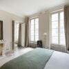 Отель Class and Elegance: Parisian Apartment, фото 7