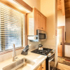 Отель Cozy Aspen Grove 2 bed 2 bath by RedAwning Save 10% on 3 Nights, 15% on 5 Nights!, фото 9
