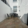 Отель Hastings Stunning Town Centre 2 bed House, фото 7
