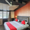 Отель R Maidens by OYO Rooms, фото 18