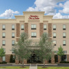 Отель Hampton Inn & Suites Roanoke Airport, фото 1