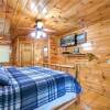 Отель Cabin of Dreams - Three Bedroom Cabin, фото 4