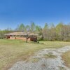 Отель Seneca Abode w/ Furnished Deck < 10 Mi to Clemson!, фото 16