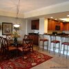 Отель Harbor Landing - 'tropical Tree House' - 2 Br Condo - Rjv 1581, фото 6