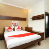 Отель OYO 309 Avila Ketapan Rame Hotel, фото 4