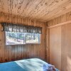 Отель Tahoe Family Cabin: Close to Lake & Trails, фото 8