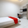 Отель RedDoorz Plus near UPN Jogjakarta 2, фото 20
