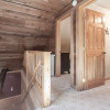 Отель Log Hauler Haus Apartment 3 NW Comfy Cabins, фото 19