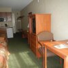 Отель White River Inn and Suites, фото 15
