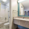 Отель Econo Lodge Inn & Suites, фото 8