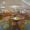 Отель Holiday Inn Express Hotel & Suites Belleville, an IHG Hotel, фото 37