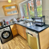 Отель Spacious 3-bed House With car Park Near Heathrow, фото 2