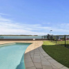 Отель Pumicestone Lodge Unit Twelve, 26 Maloja Ave, фото 10