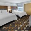 Отель Holiday Inn & Suites Pittsfield-Berkshires, an IHG Hotel, фото 6