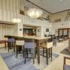 Отель Hampton Inn & Suites Alexandria, фото 37