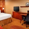 Отель Courtyard by Marriott Columbus Worthington, фото 5