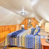 Отель Wrightwood Cabin w/ Cozy Interior!, фото 10