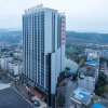 Отель GreenTree Eastern Yibin Yijian Road New City Plaza, фото 31