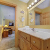 Отель Trails End - Two Bedroom Cabin, фото 7