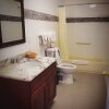 Отель Norwalk Inn & Suites, фото 40