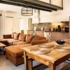 Отель Loft 90 m2 cosy au calme avec terrasse et parking, фото 7
