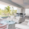 Отель Strand Ocean Dr Suites by SV Rentals, фото 17