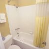 Отель Regency Inn and Suites, фото 11