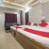 Отель OYO 27907 Greater Kailash The Palace, фото 18
