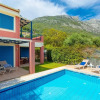 Отель Villa Pelagos Private Pool Walk to Beach A C Wifi Car Not Required - 3010, фото 17