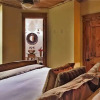 Отель Iron Horse Ranch 4 BedroomHoliday home By Moving Mountains, фото 2