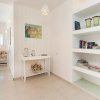 Отель Bright and Charming 1BR Apt Near Shore, фото 13