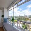 Отель Bright 1 Bedroom Studio With Amazing City Views, фото 12