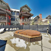 Отель Slopeside : Hot Tub, Walk To Lifts & Village! 2 Bedroom Condo, фото 16