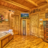 Отель Beary Secluded 296 - Two Bedroom Cabin, фото 1